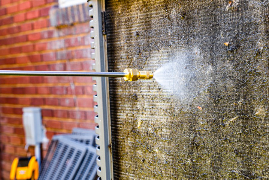 Mobile Machinery Power Washing